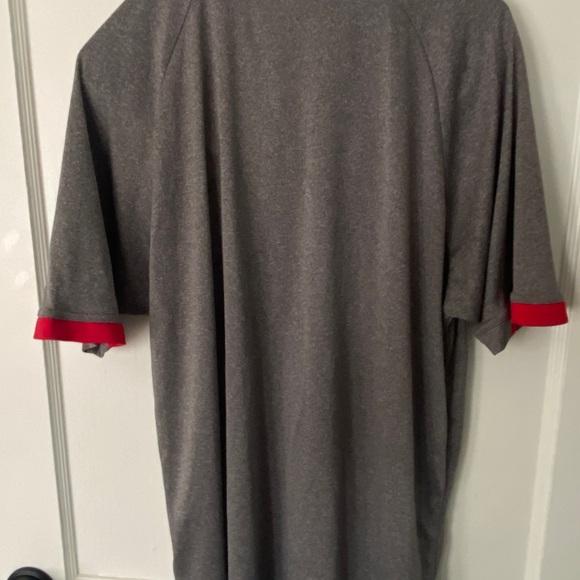 NC State Wolfpack Golf Shirt/ Med - Picture 4 of 4